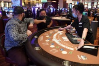 Како претворити 100 долара у 1000 долара у казину, казино Минот Северна Дакота, Буда казино игра
