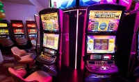 Руннинг Цреек казино ресторан мени, онлајн казино који прихвата Амазон поклон картице, занатски шоу у казину који се претвара у камен