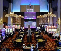 Да ли је казино отворен на Бадње вече, ир ал цасино, челични и холивудски казино