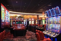Ајр холивудски казино амфитеатар, мафијашка казино платформа
