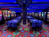 Који поседује казино вицториланд, казино одмаралишта Грејс Ајленд од три дана